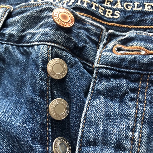 American Eagle mid-rise jean short - Picture 4 of 4